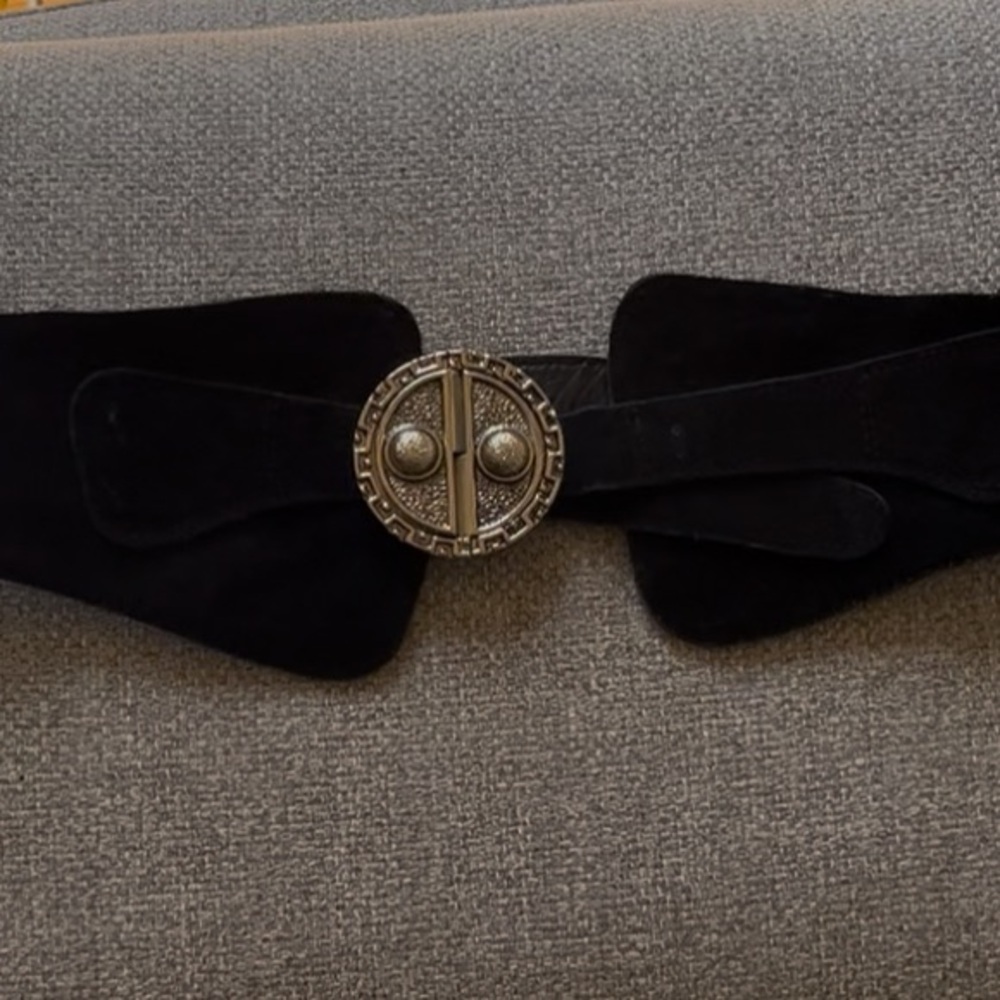 Vintage Suede Black Belt with Silver Buckle - handmade - Picture 8 of 12